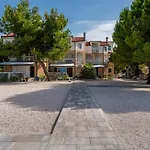 Sum Mora 4 By Interhome شقة *