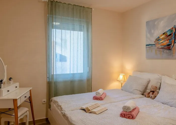 Sum Mora 4 By Interhome Vir